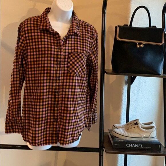 OLD NAVY Plaid Flannel Button down Size L Petite - Picture 2 of 7